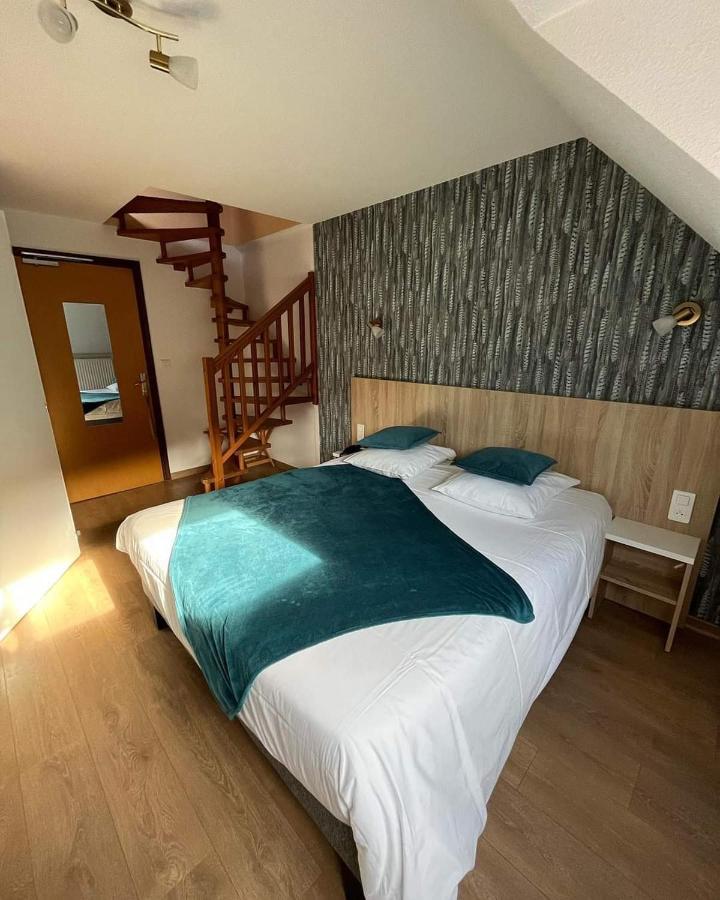 Logis Hotel Restaurant De La Poste Et Spa De Montagne Le Bonhomme Szoba fotó