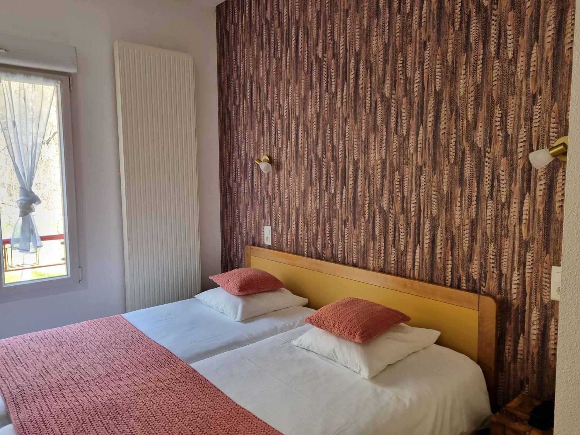 Logis Hotel Restaurant De La Poste Et Spa De Montagne Le Bonhomme Szoba fotó